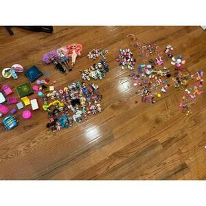 Huge LOL lot babies, pets, dolls and accessories